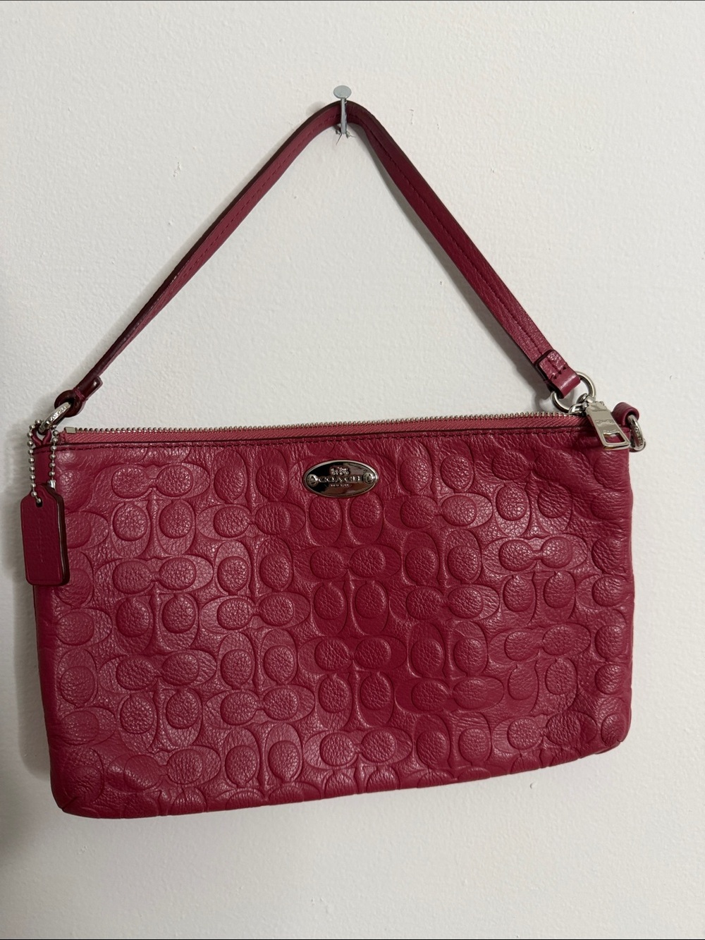 Coach Pebbled embossed Signature large Wristlet in pink - Picture 2 of 10